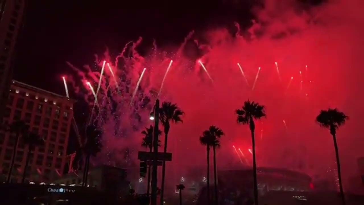 Comic Con 2024 drone show San Diego  Marvel