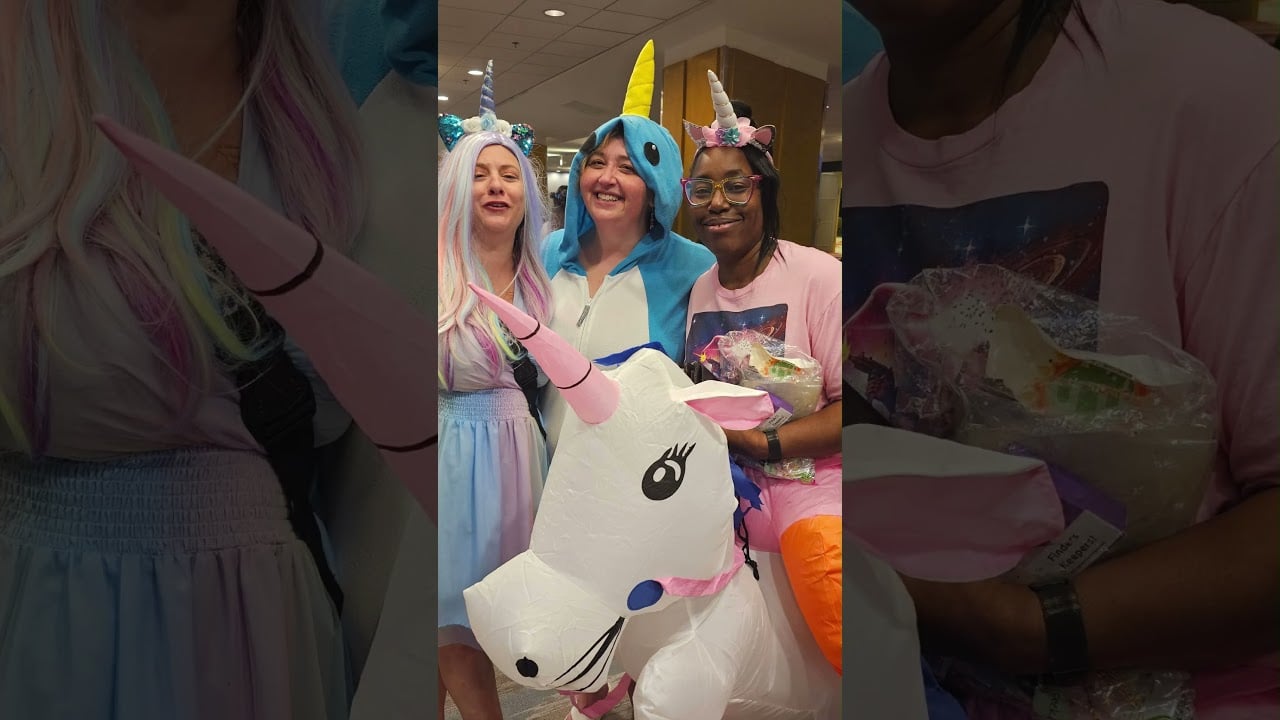 A Weekend at Dragon Con 2024 #shorts #dragoncon #cosplay #dragoncosplay #convention