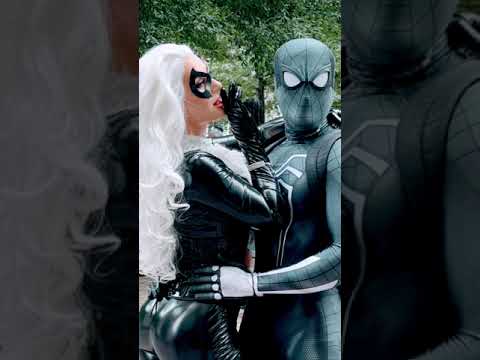 Dragon Con 2024: Spider-Man & Black Cat Comic Con Romance