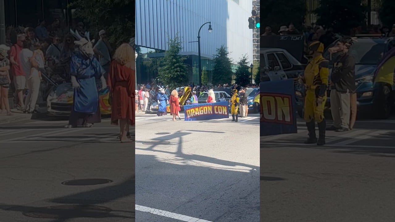 Dragon Con Parade 2024 Start