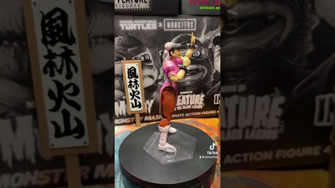 Pink Chun-Li #streetfighter # San Diego comic con exclusive # laudatory