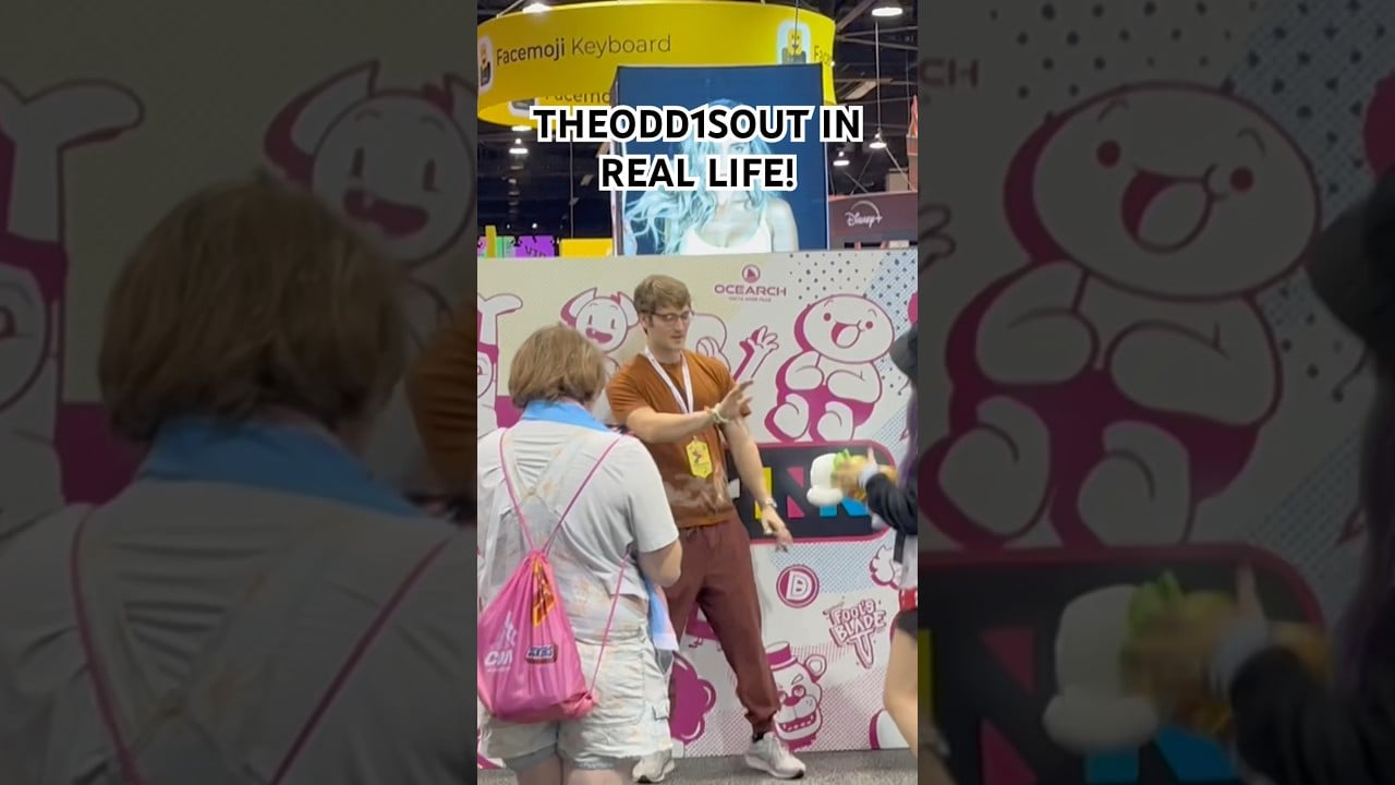 THEODD1SOUT IN REAL LIFE!#trending #animation #vidcon2024 #share #shorts #viralvideos #fypシ゚viral