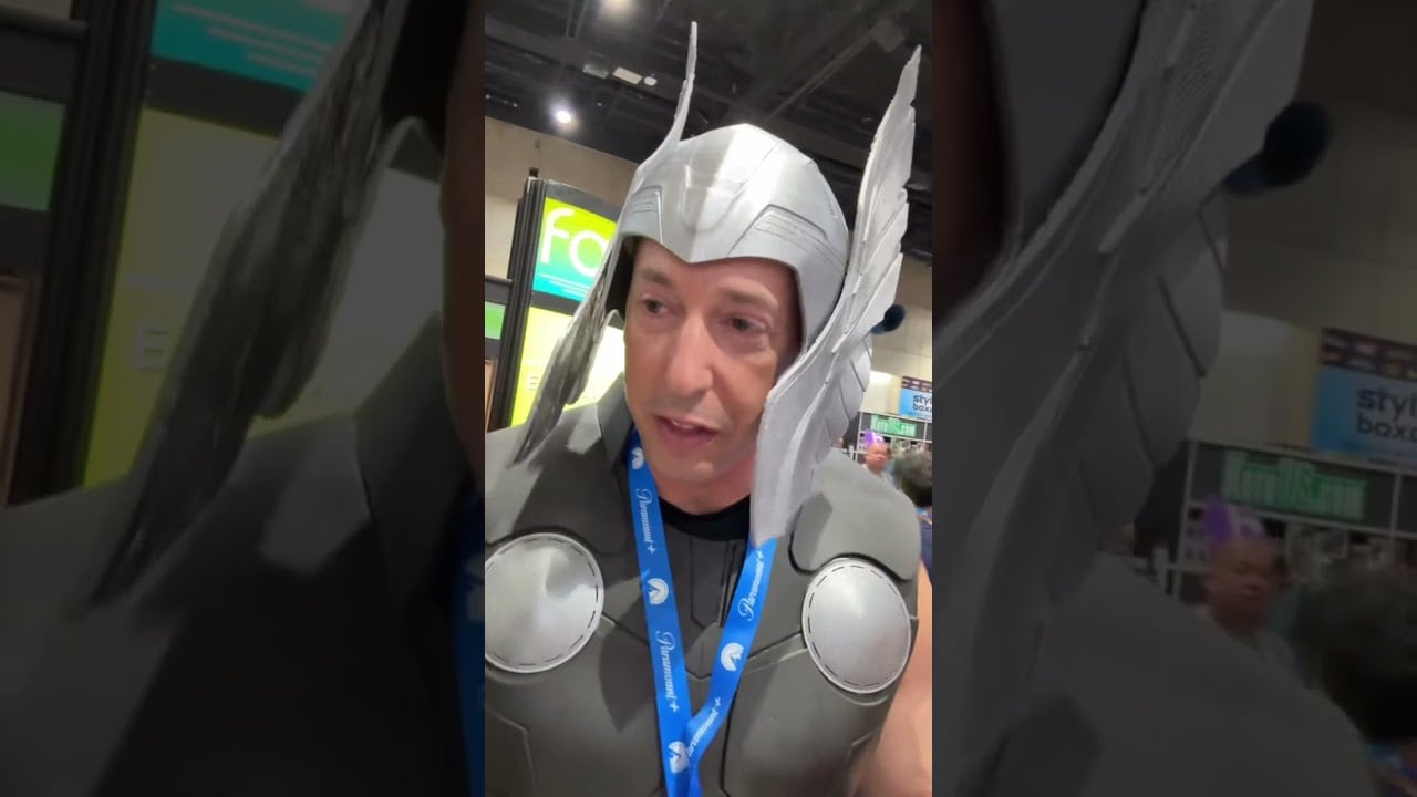 Asking Cosplayers at San Diego Comic Con 2024 : BITCOIN or CASH ?