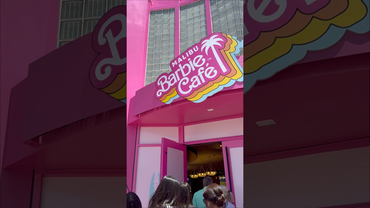 Malibu Barbie Cafe #barbie #sandiego #comiccon #foodie #travel
