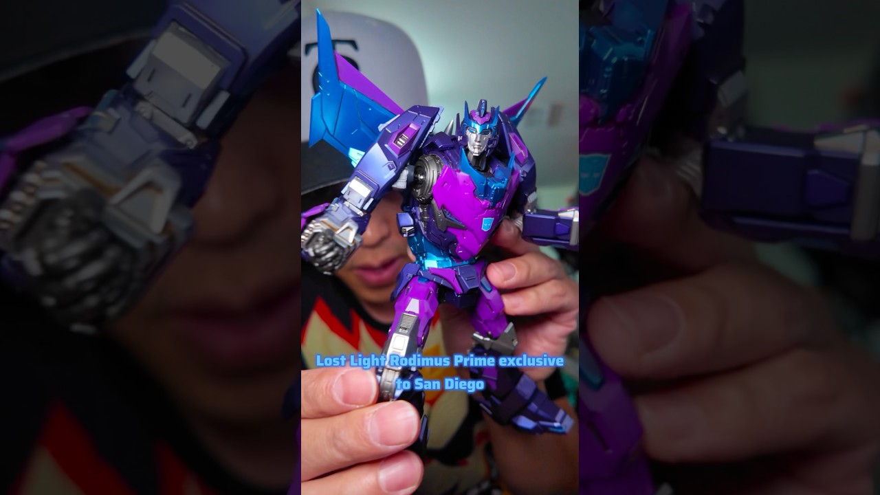 San Diego Comic-Con threezero Transformers exclusive figure!