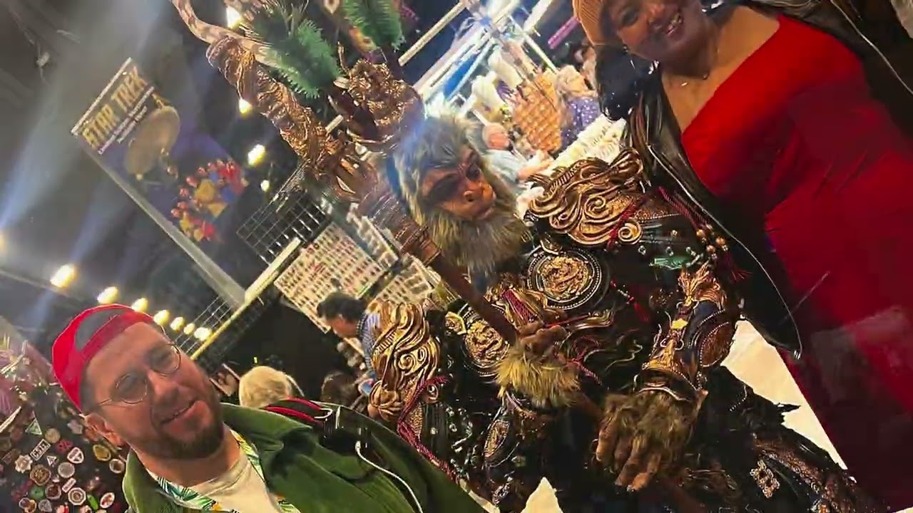 Adventures of Dexet and Tots: Awesome-Con Weekend