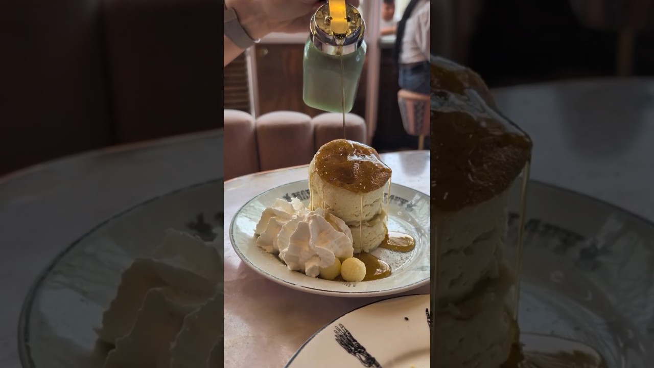 Breakfast in San Diego #food #eatwithme #foodreview #sandiego #muckbang #breakfast