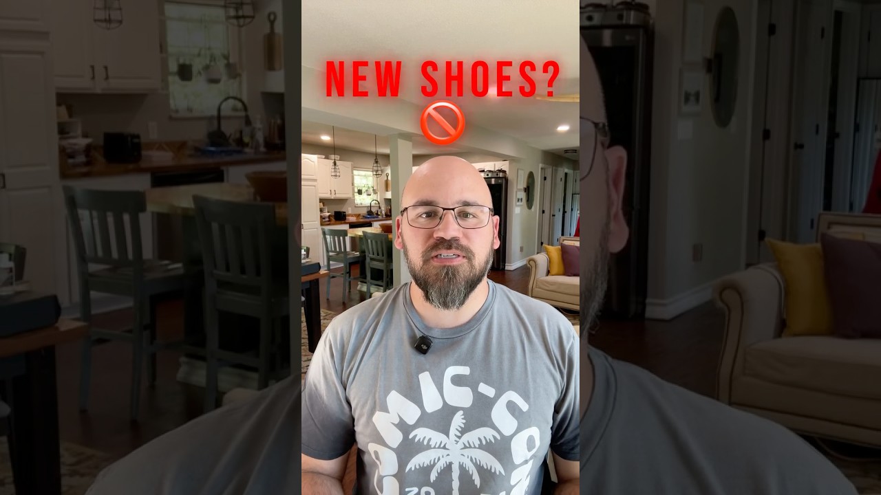 New shoes at Comic-Con? BIG mistake 👟 New shoes at Comic-Con? BIG mistake 👟