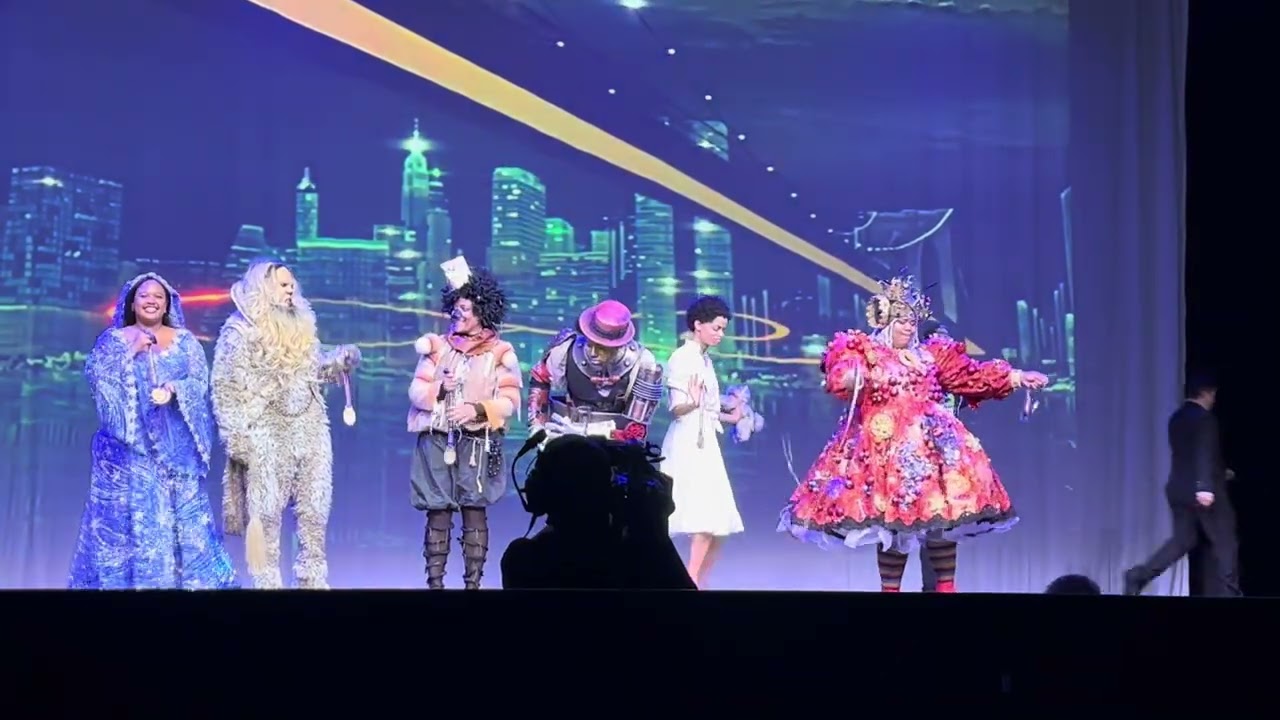 The Wiz Cosplayers Win Award At San Diego Comic-Con 2025 Masquerade The Wiz Cosplayers Win Award At San Diego Comic-Con 2025 Masquerade