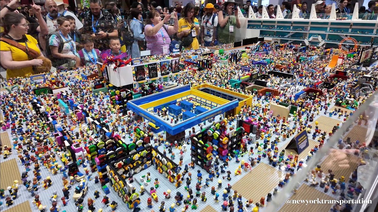🧱🏗️ LEGO San Diego Convention Center at SDCC 2025! 🏙️🧩 Full Brick Build of Interior + Exterior 🎡