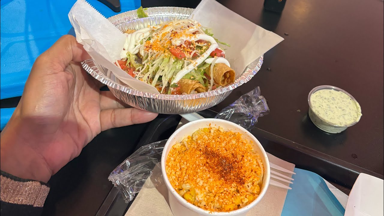 Live 🌮 trying REY MYSTERIO’S Taco Spot in SAN DIEGO!