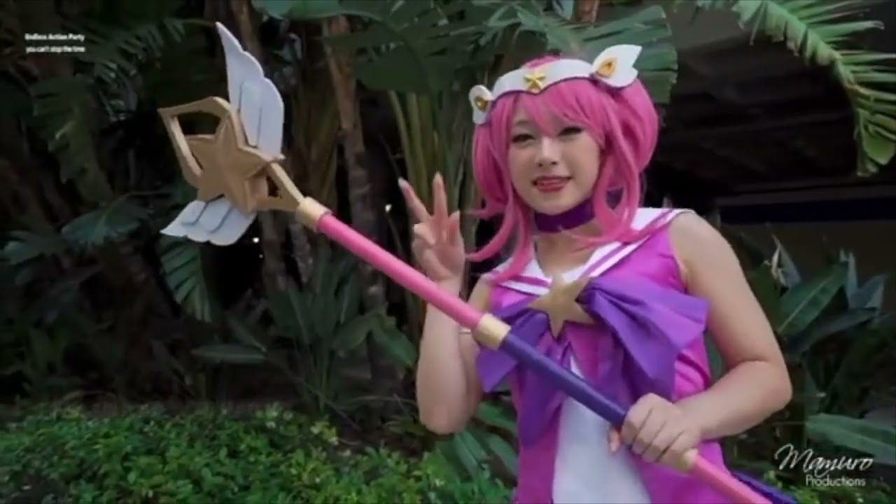HOT COSPLAY GIRLS COMPILATION: COMIC CON  – EBONY QUEEN | Organic Deep House